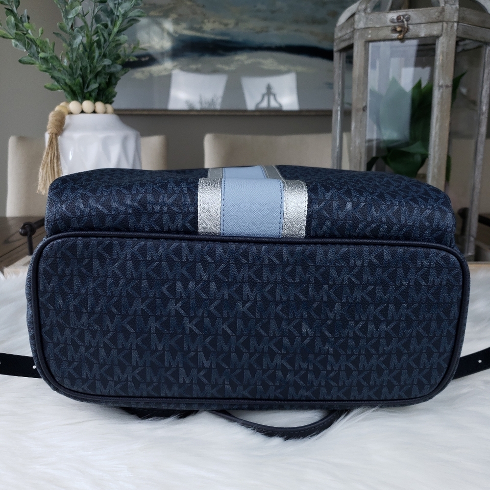 🌺NWT Michael Kors LG Abbey backpack bag admiral - Picture 6 of 8